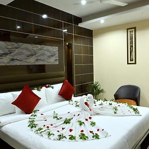 Hotel Trax International